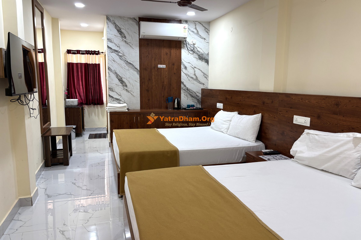 Hotel Raghavendra Grand Inn Sundipenta (Srisailam) 4 Bed Room