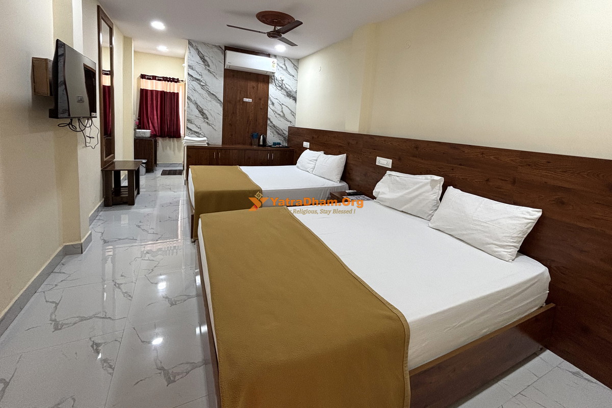 Hotel Raghavendra Grand Inn Sundipenta (Srisailam) 4 Bed Room