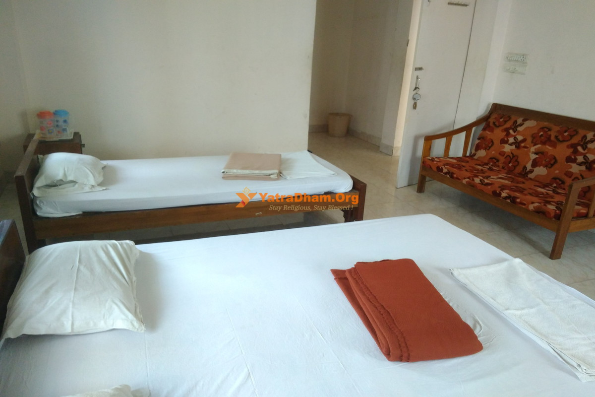 Nilachala Bhakta & Yatri Niwas Jagannath Puri 3 Bed Room