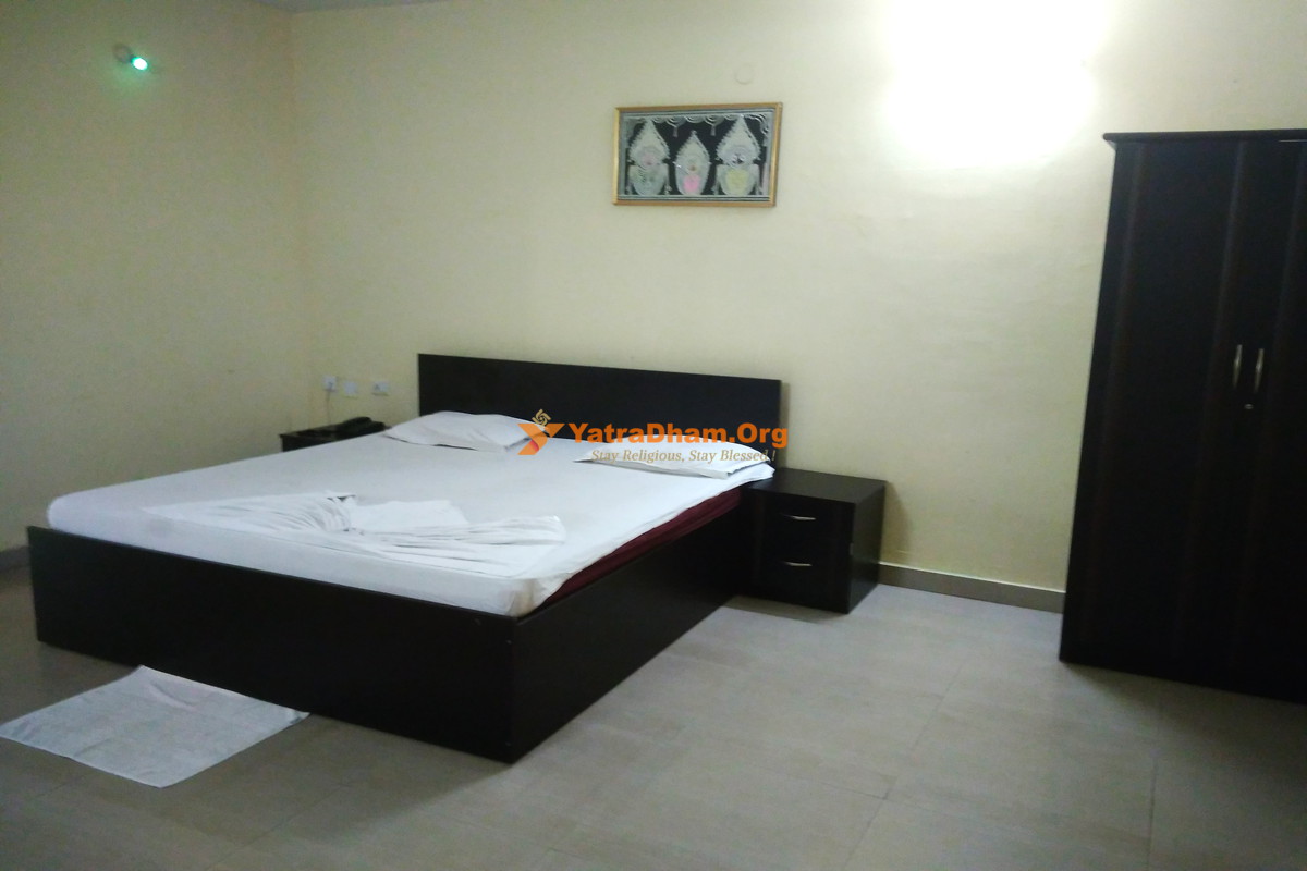 Shri Gundicha Bhakta Niwas Jagannath Puri 2 Bed Room