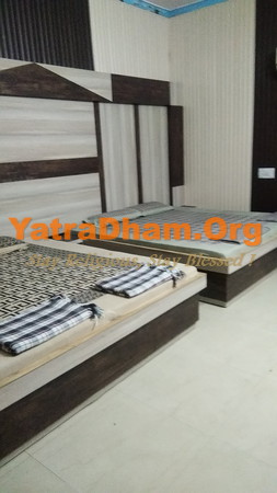 Agrawal Dharashala in Jwalamukhi Room view 2