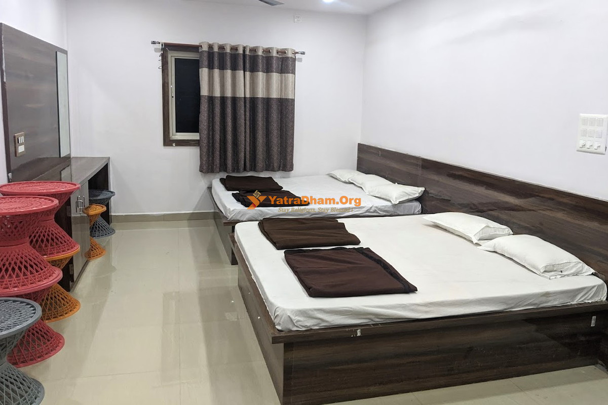 Ganagapur Vinayak Datta Lodge 4 Bed Room View