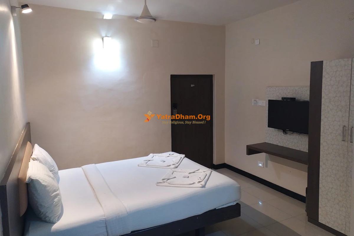 Hotel Sownthariyam Palani 2 Bed Room