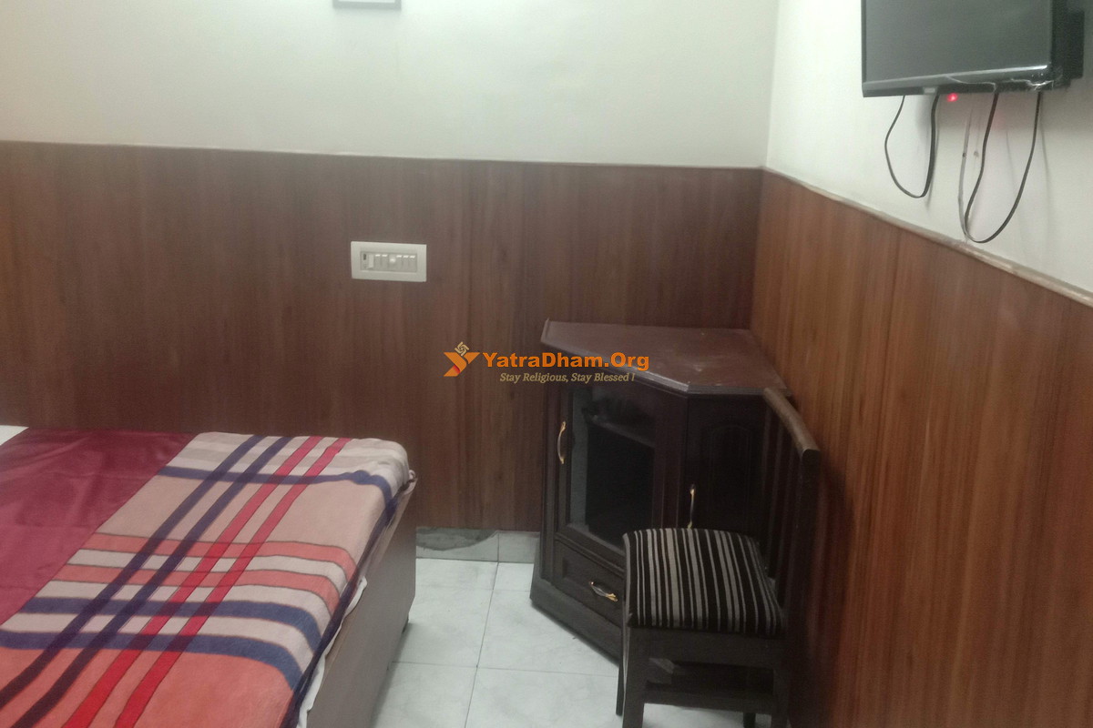 Hotel Ganesh Guest House Dehradun 2 Bed Room View