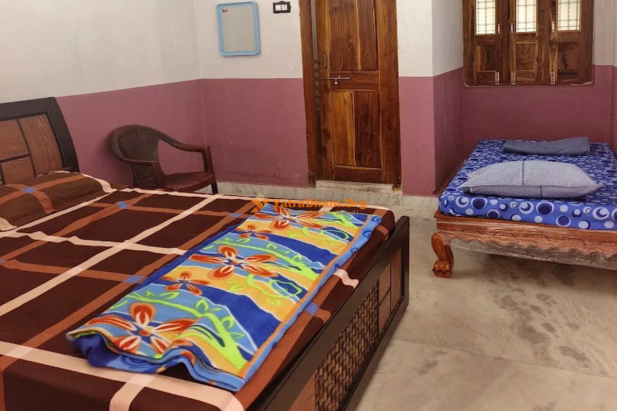 Vasavi Bhavan Arya Vyshya Satram Vemulawada Room
