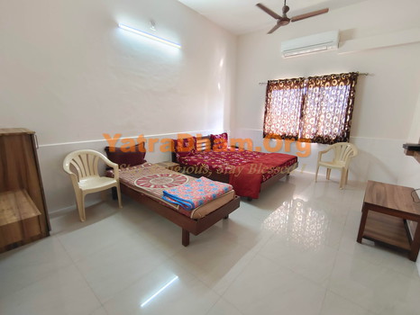 Ramdevra Gajera Yatrik Dham Dharamshala Room View 2