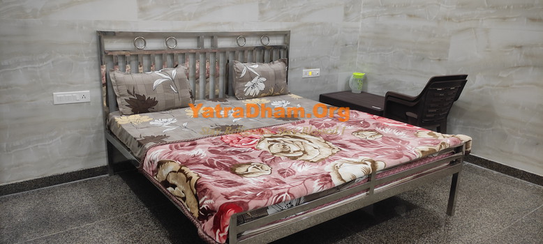 Delhi Cantt Dharamshala Ramdevra  Room View 1