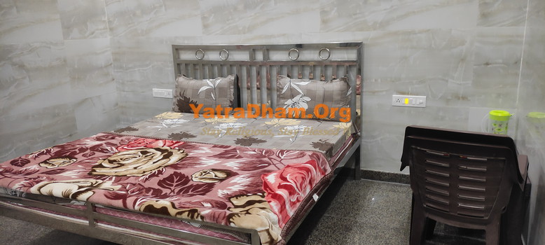 Delhi Cantt Dharamshala Ramdevra  Room View 3