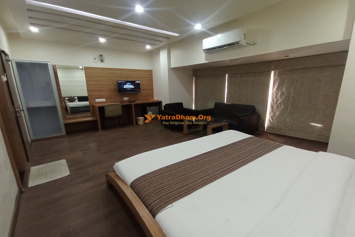 Hotel Kuber Porbandar 2 Bed AC Room