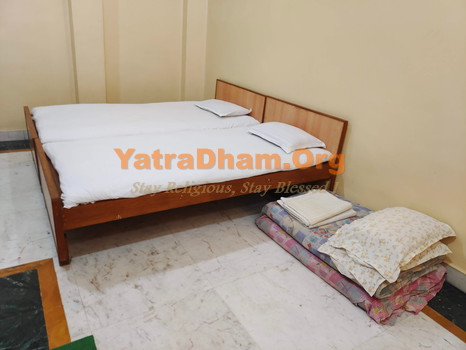 Mumbai Sanyas Ashram Room