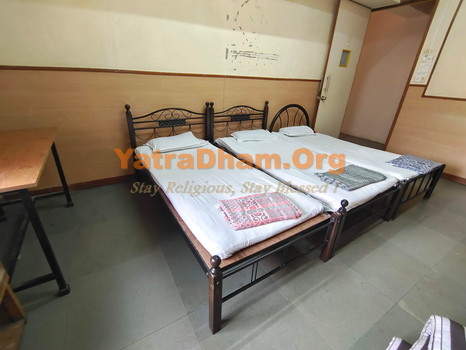 Dhakibai Singhania Dharamshala Mumbai Room 