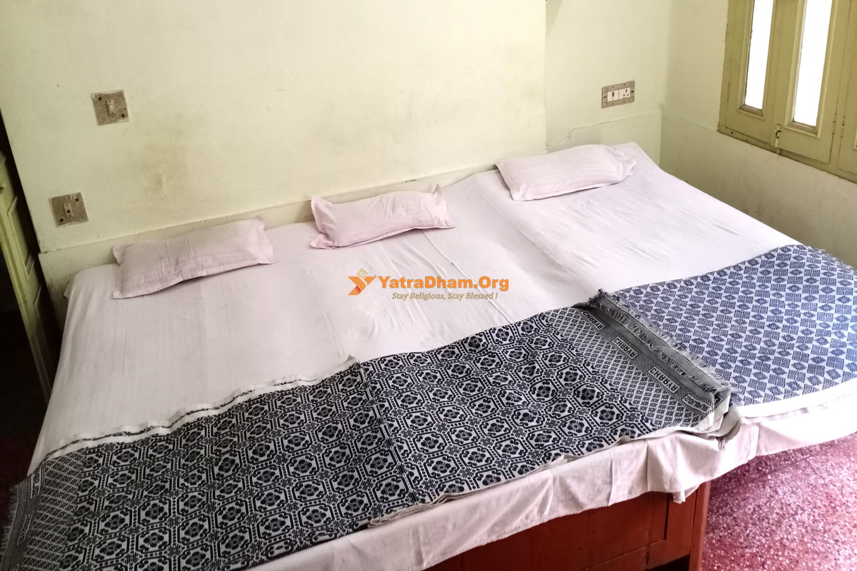 J J Kundaliya Atithi Bhavan Haridwar 3 Bed Room