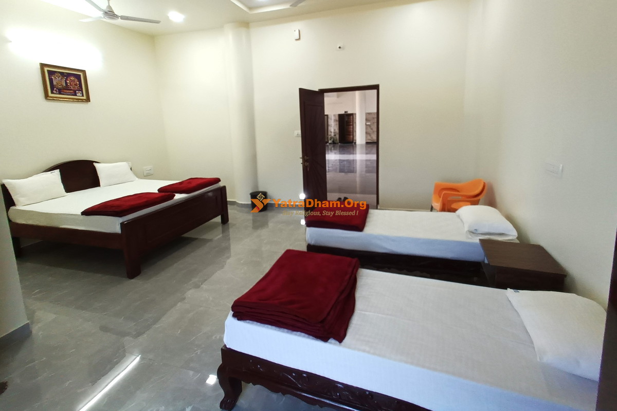 Sri Guru Sadan Srisailam 4 Bed Room