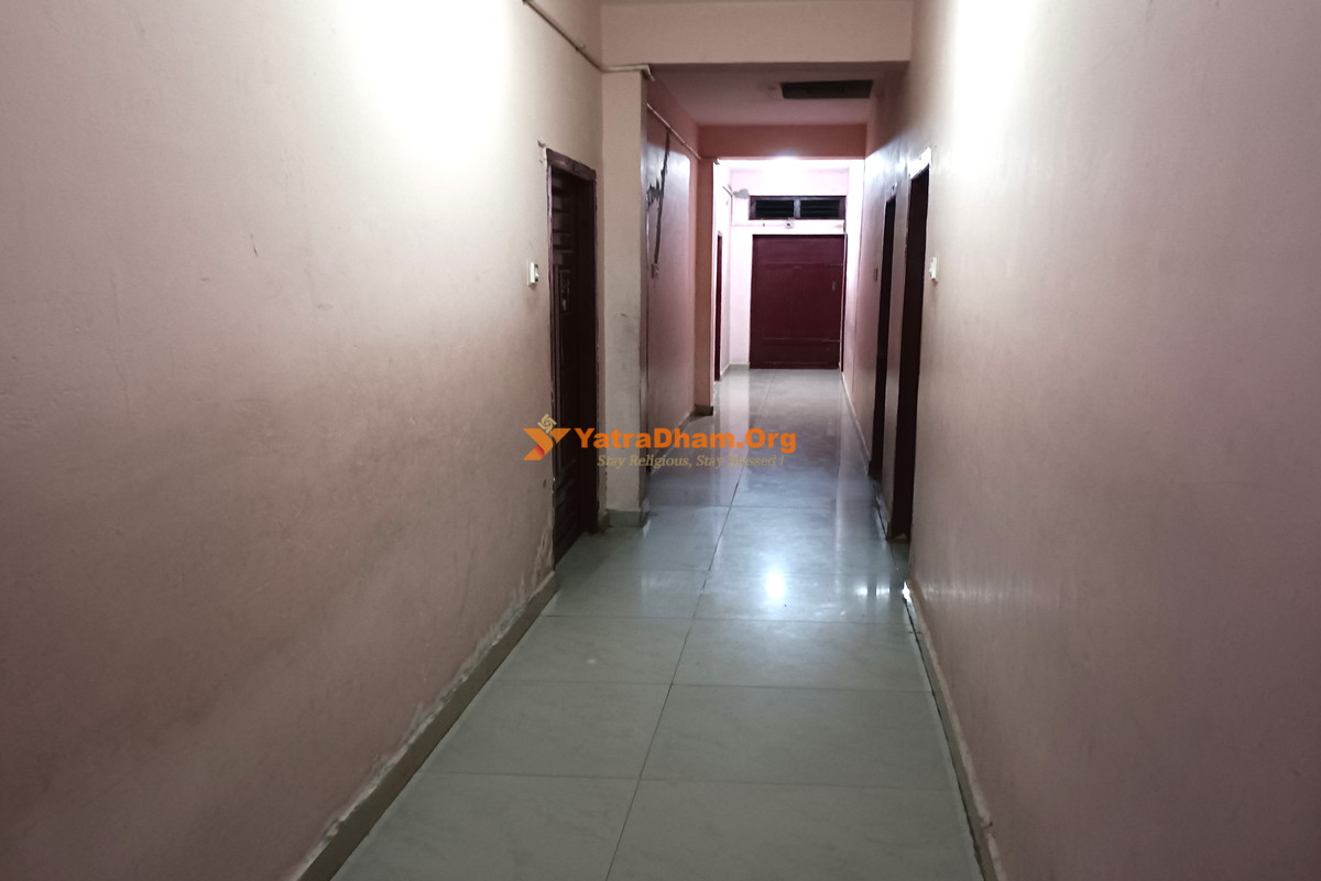 Rameshwaram Sri Ramanjaneya Chatram Near Temple 3 Bed Room
