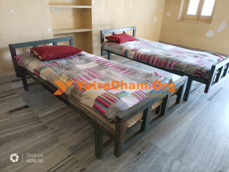Rajendra Vihar Dadawadi Jain Dharamshla Palitana Room