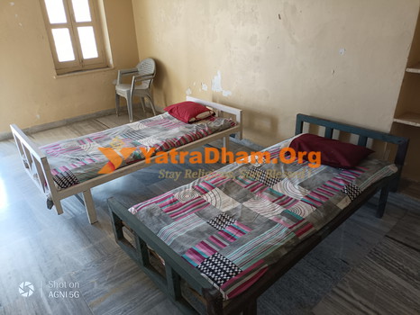 Rajendra Vihar Dadawadi Jain Dharamshla Palitana Room