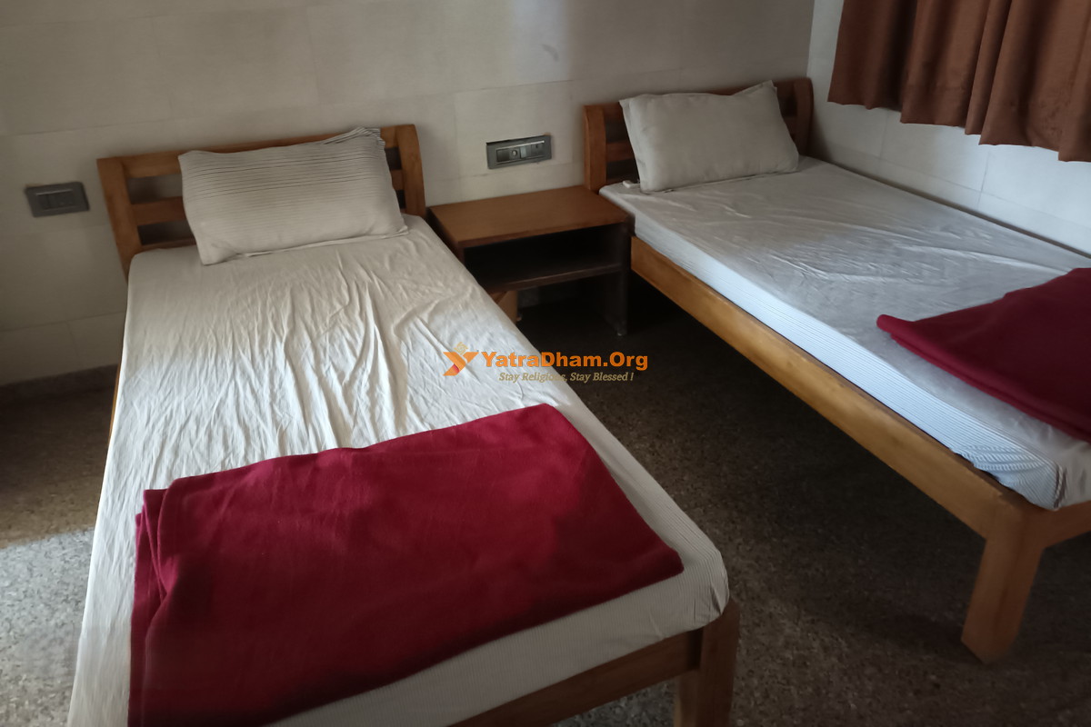 Pravin Mithalal Bhawan Palitana Room View