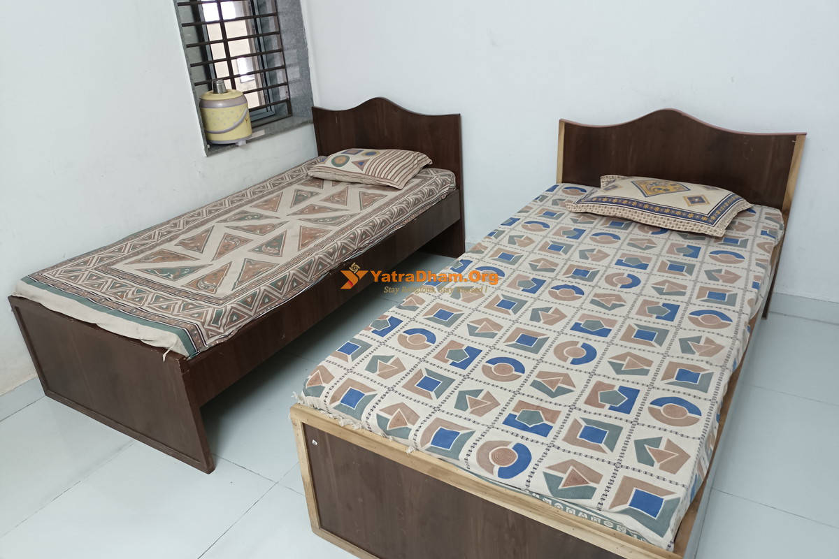 Shri Rajendra Jain Bhawan Palitana Room View