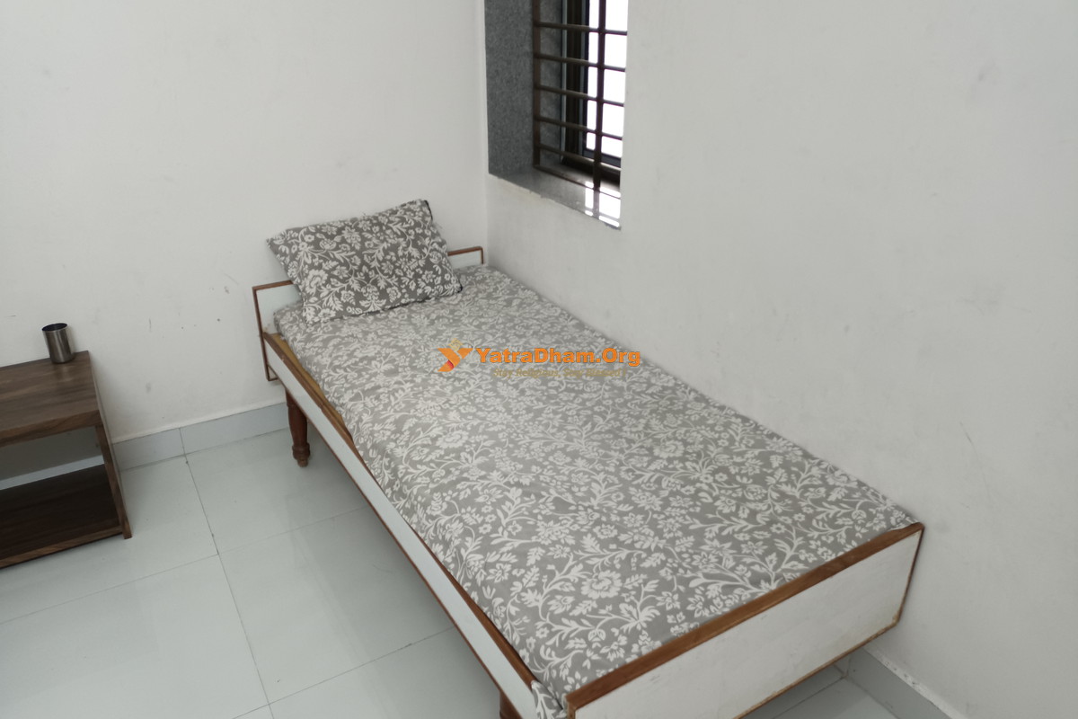Shri Rajendra Jain Bhawan Palitana Room View