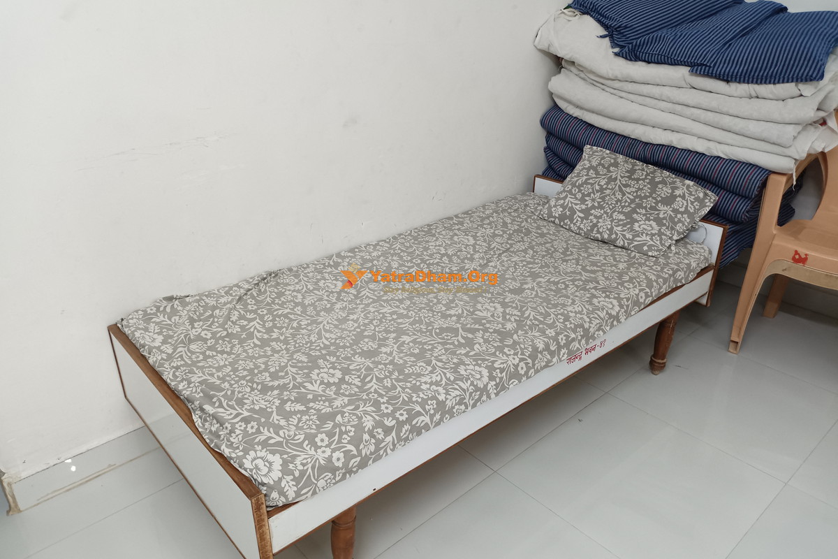 Shri Rajendra Jain Bhawan Palitana Room View