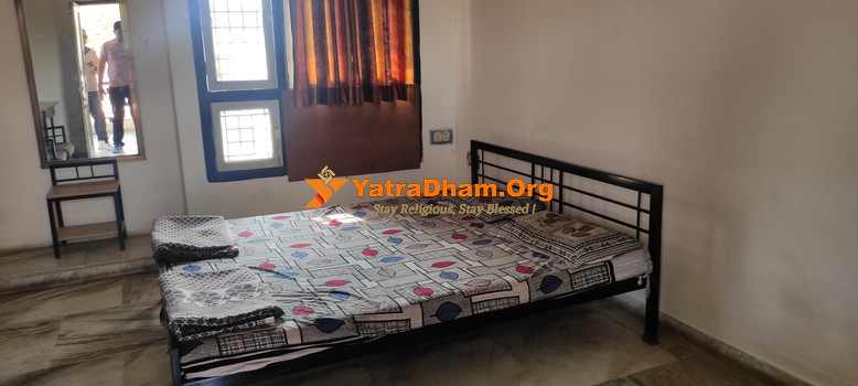 Jethiba Atithi Gruh Siddhpur 2 Bed Room