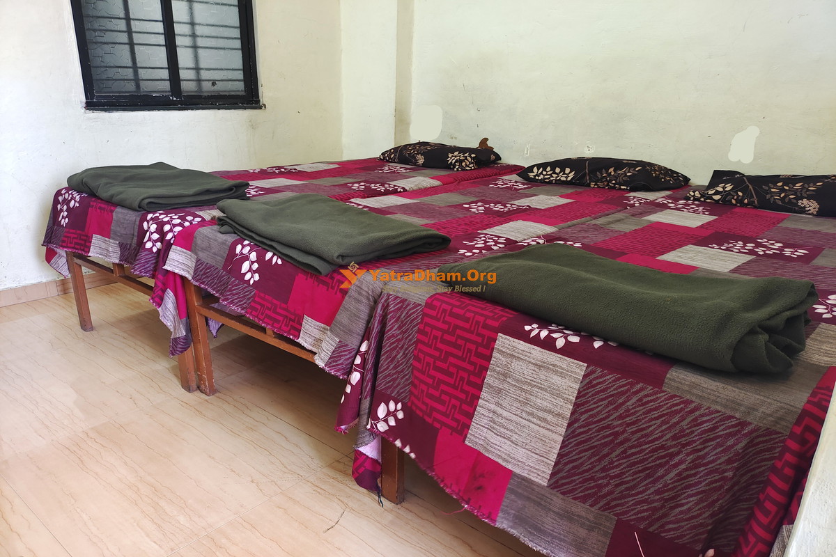 Saptashrungi Krupa Lodging Saptashrungi 3 Bed Room 