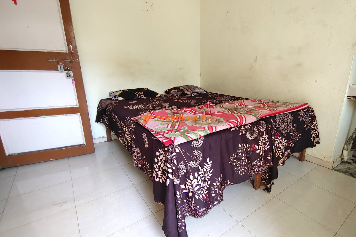 Saptashrungi Krupa Lodging Saptashrungi 2 Bed Room 