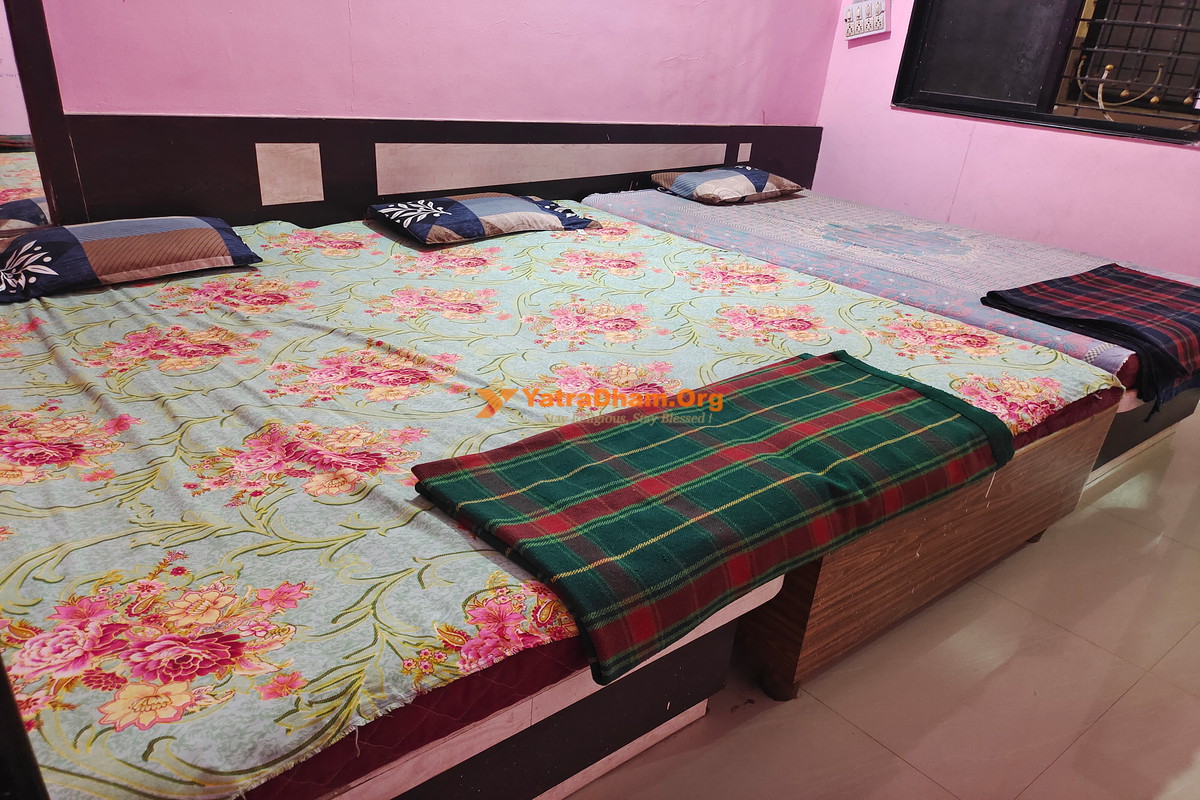 Theur Shree Ganesh Bhakta Niwas 3 Bed Room View