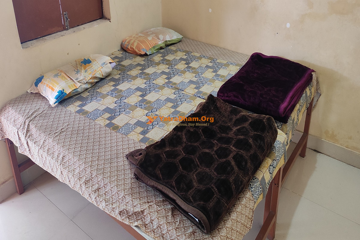 Allahabad Madhwa Mutt Pejawara Mutt 2 Bed Room