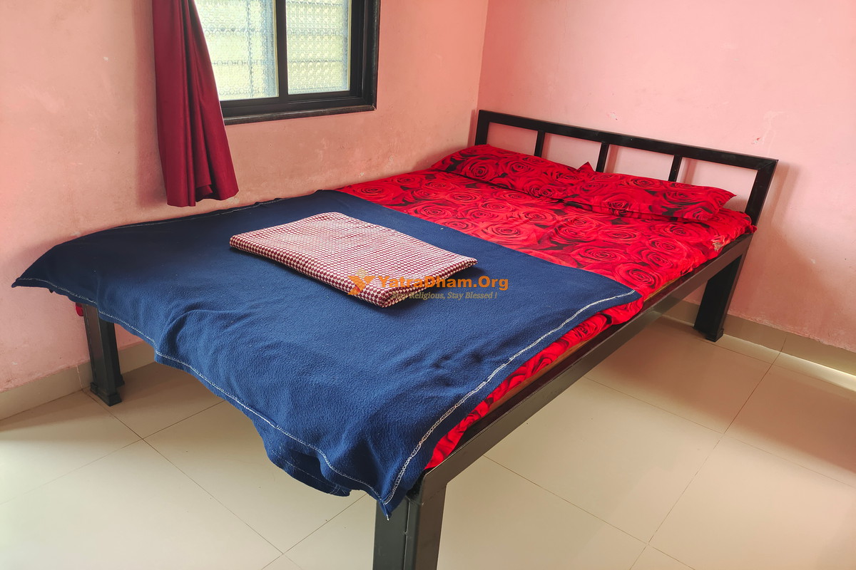 Joshi Bhakta Niwas Jejuri 2 Bed Room