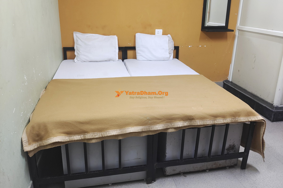 Jagannath Puri Brundabati Niwas Room