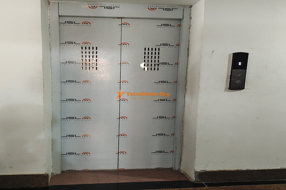 Shikharji (Madhuban) Tamilnadu Jain Bhavan Lift View 