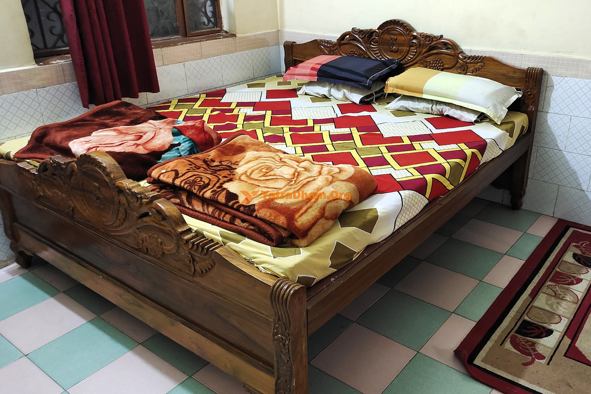 Shikharji Shri Digambar Lavenchoo Maitriy Bhavan 2 Bed Room View