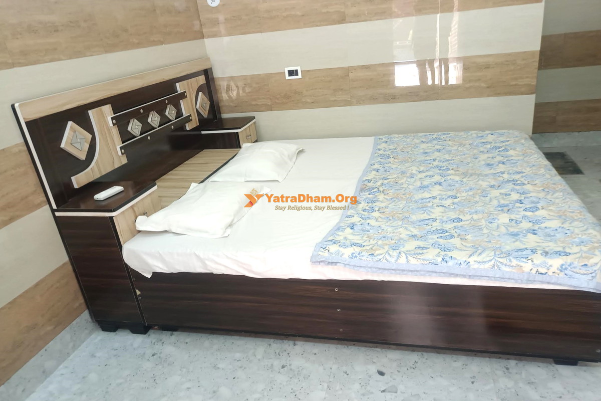 Shanker Homestay Ayodhya 2 Bed Non AC Room View
