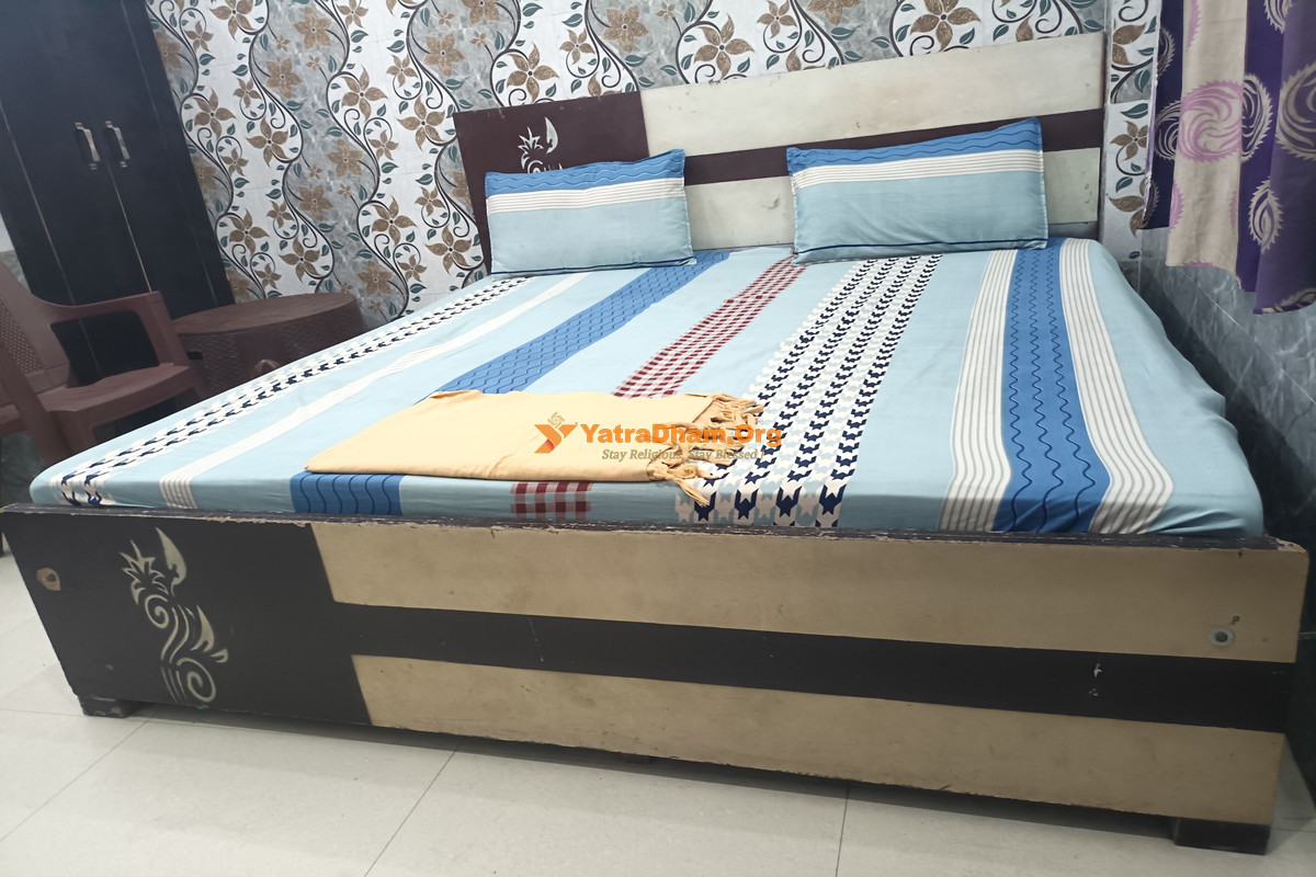 Radhika Vallabh Sadan Vrindavan 2 Bed Room