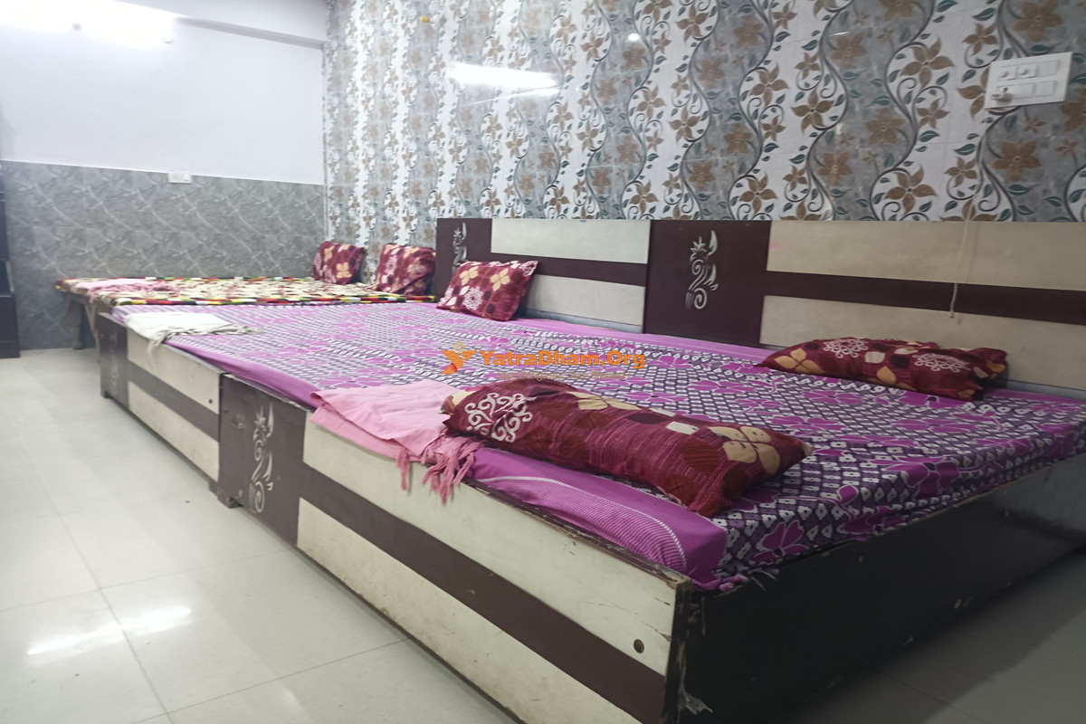 Radhika Vallabh Sadan Vrindavan 4 Bed Room