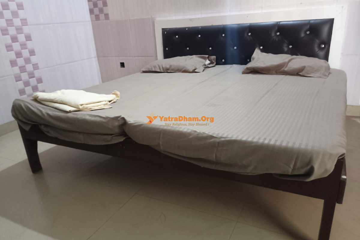 Vishwa Seva Dham Ashram Vrindavan 2 Bed Room
