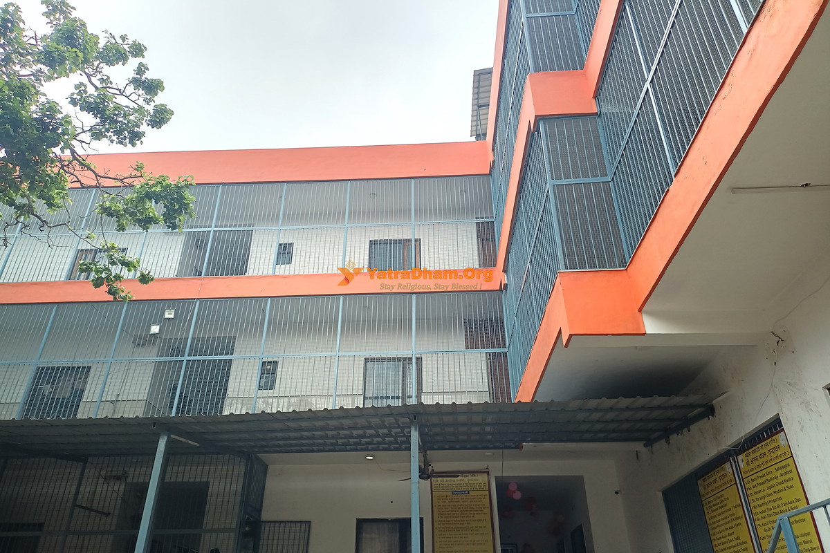 Shri Anant Bhawan Ashram Vrindavan Building