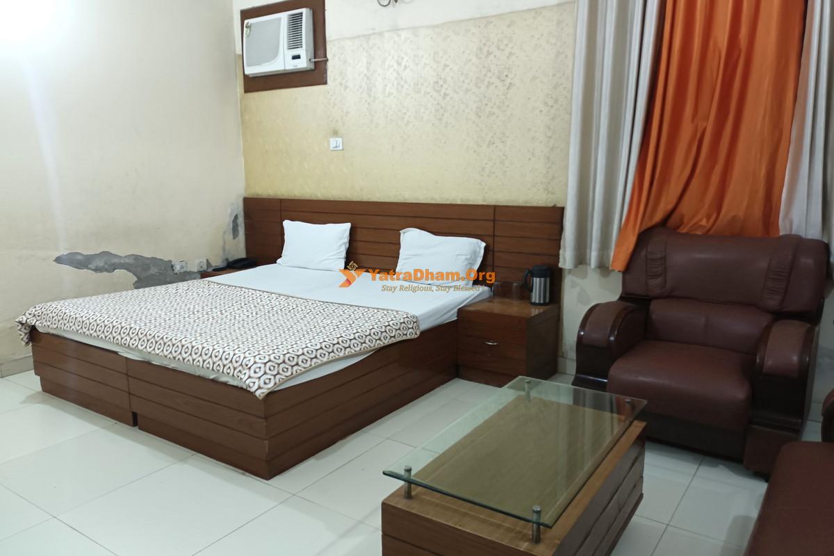 Parmarth Nikunj Bhavan Vrindavan 2 Bed Room