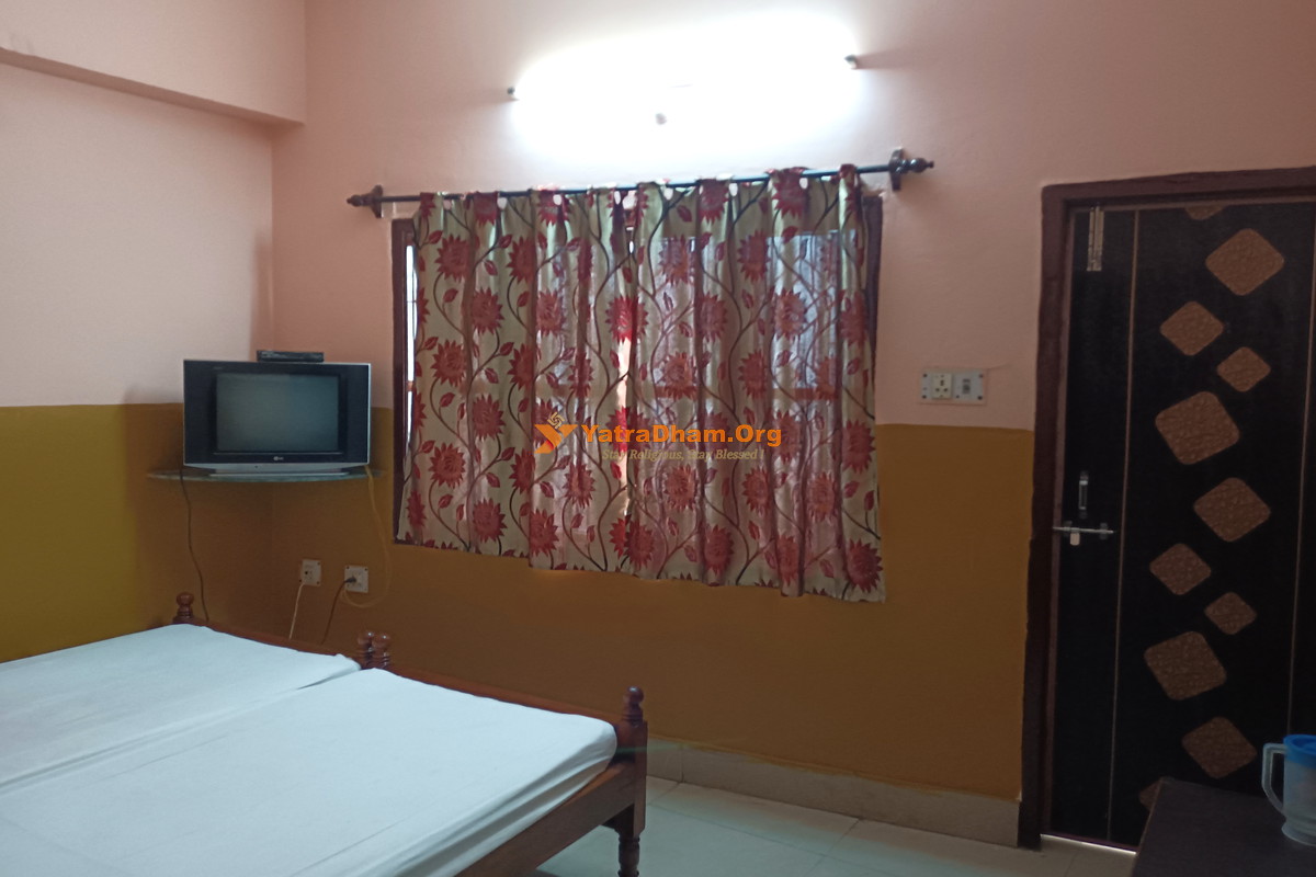 Gattani Seva Niketan Vrindavan 2 Bed Room