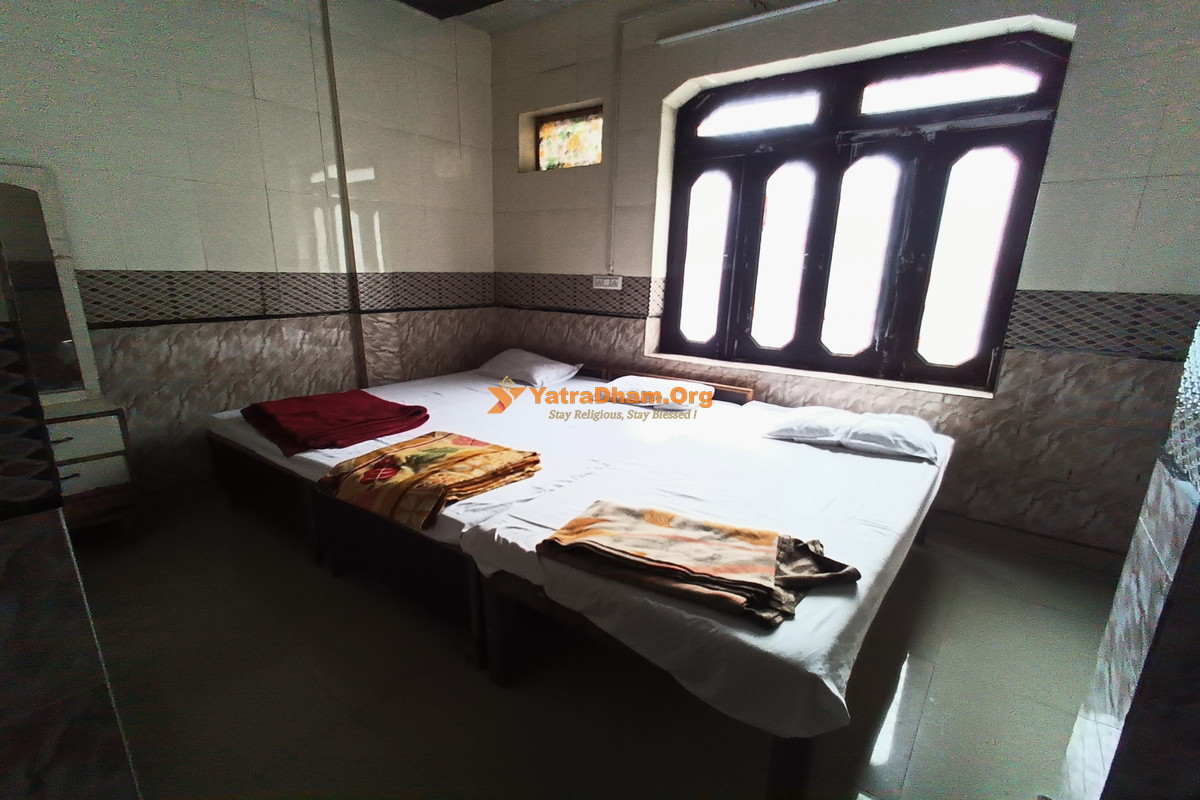 Shri Radha Madhav Ashram Mathura 3 Bed Room