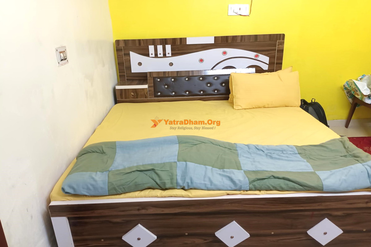 Trimurti Guest House Ayodhya Room View