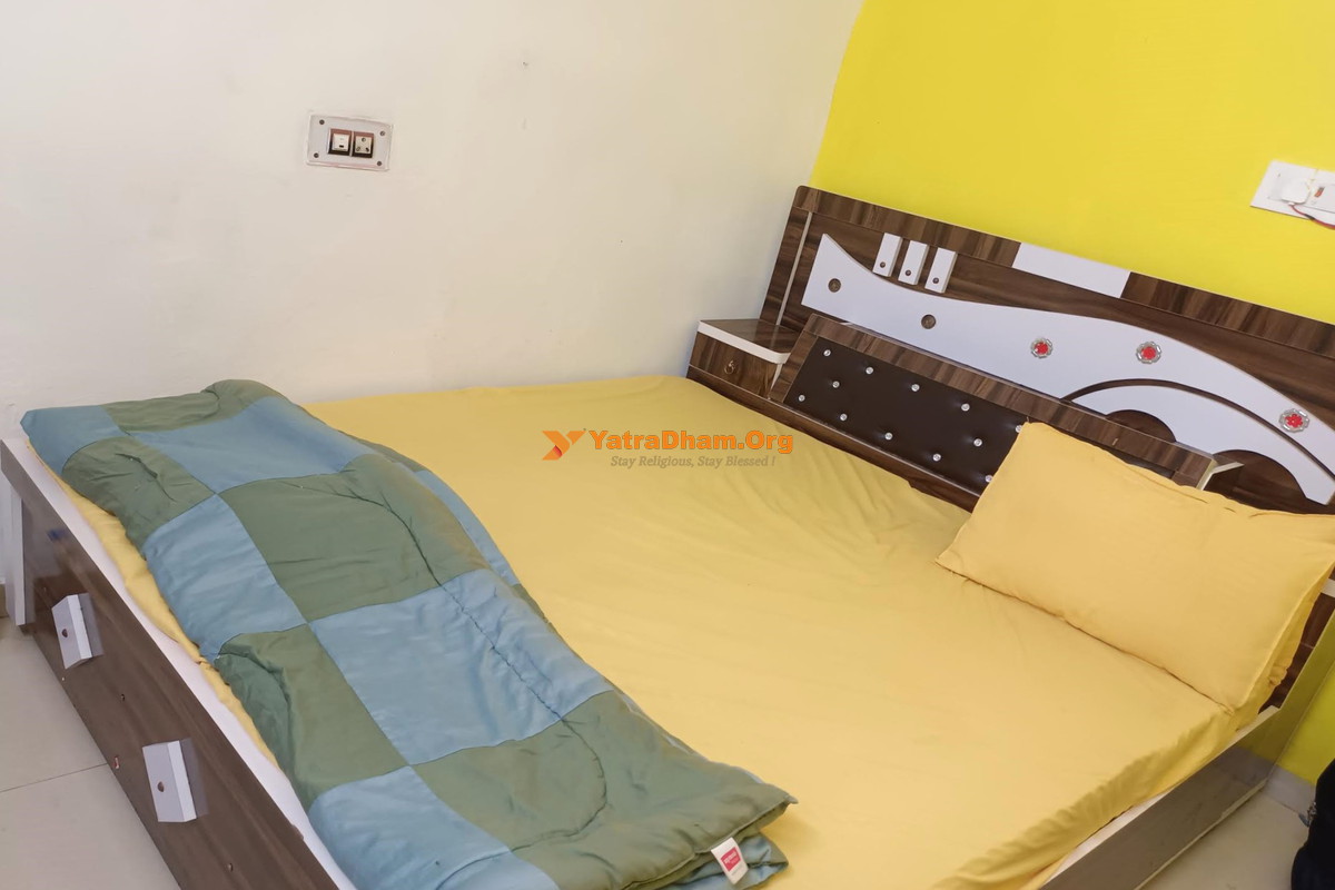 Trimurti Guest House Ayodhya Room View