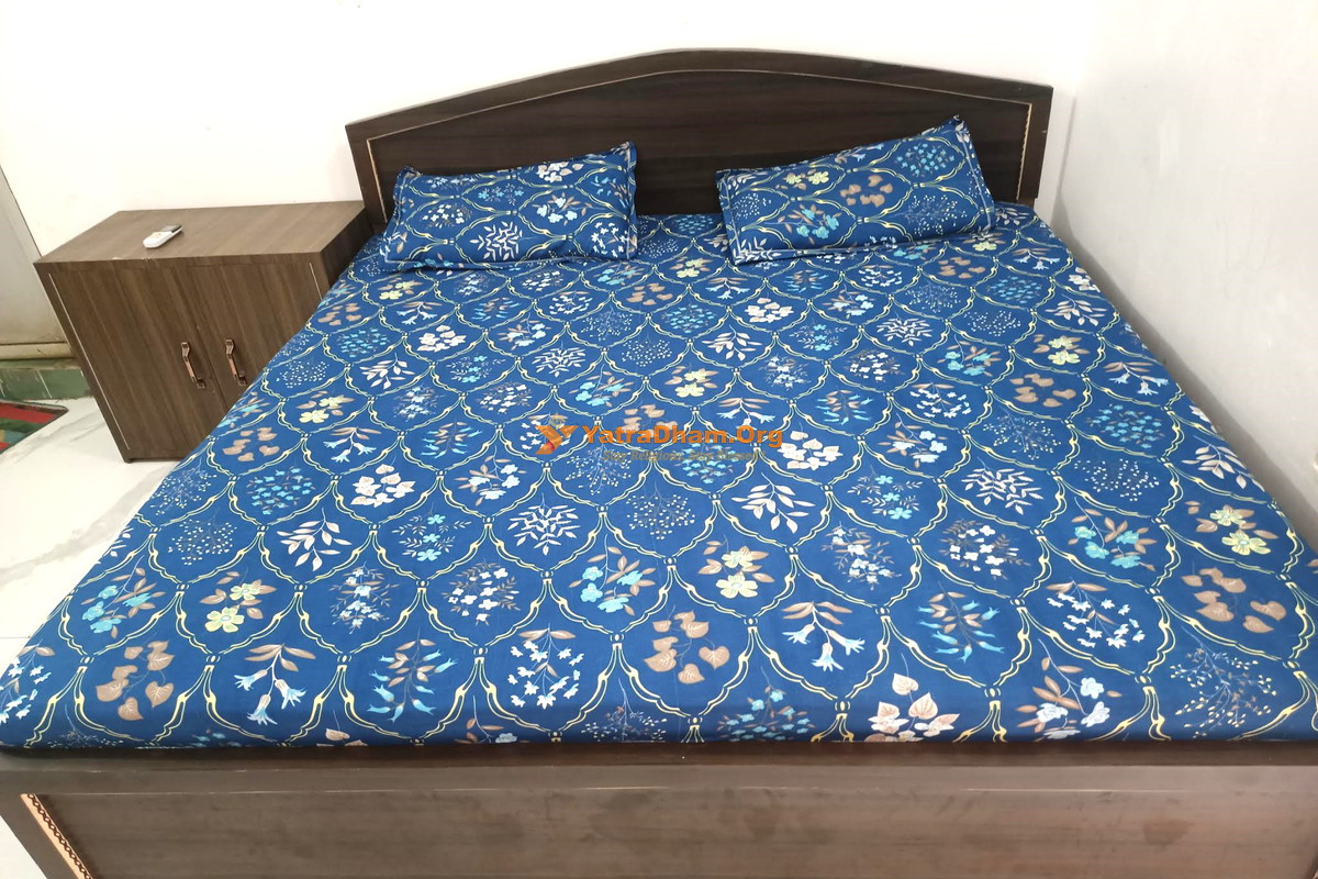 Shri Sita Mani Paying Guest House Ayodhya 2 Bed Room