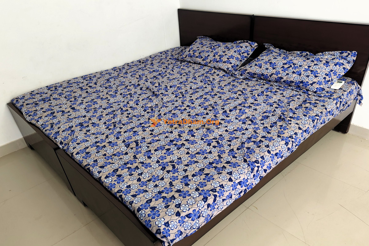 Sharda Home Stay Ayodhya Room View