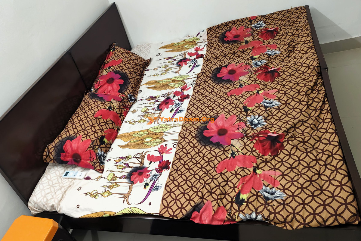 Sharda Home Stay Ayodhya Room View