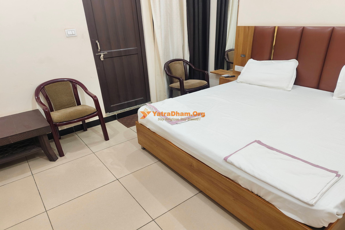 Holy Homestay Ayodhya Room View