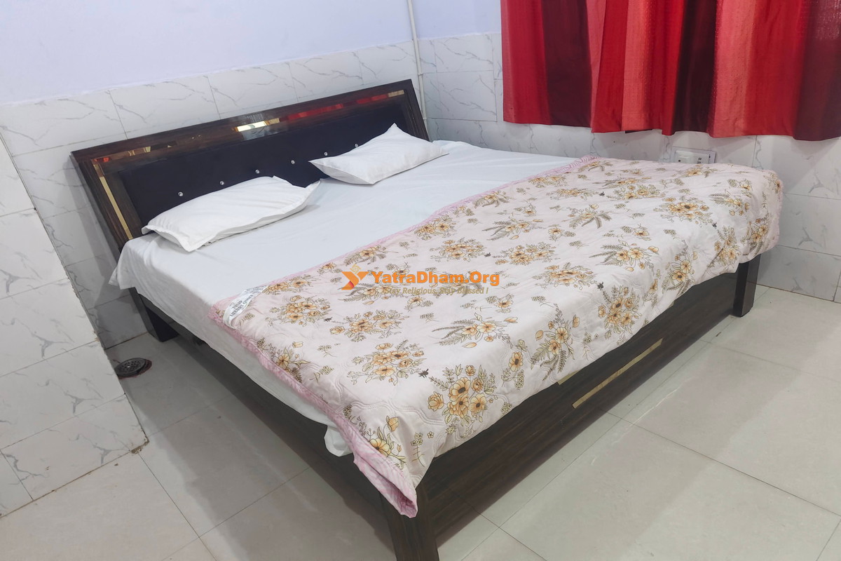 Raghav Home Stay Ayodhya Room