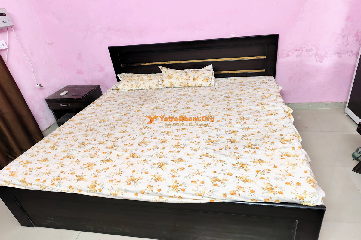 Krishna Homestay Ayodhya 2 Bed Room
