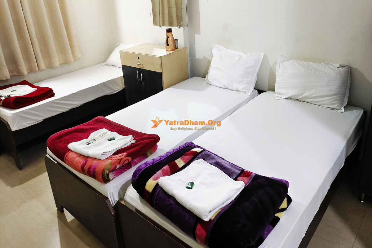 Shree Swaminarayan Vishranti Bhavan Kutch Bhuj 3 Bed Room